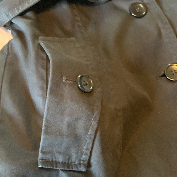 Banana Republic petite Trench Coat - Picture 15 of 16